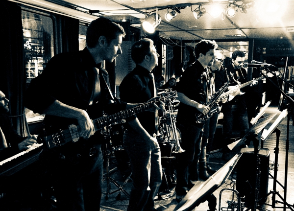 Fr 11.7.25 - 22:00 - Boots OFF - Jazzfunk